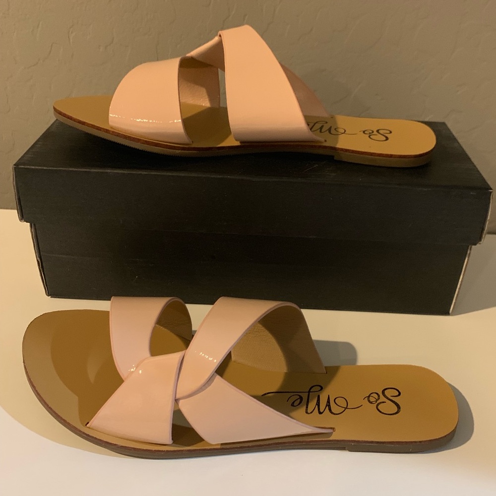 Brand New! SZ 7 Blush gloss colored sandals - Picture 2 of 5